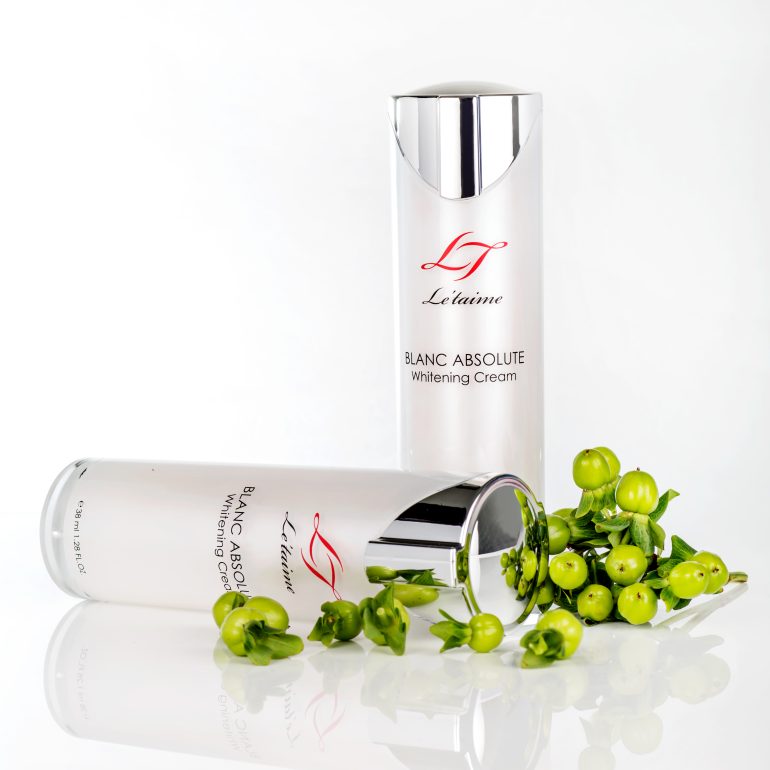 2 bottles of whitening cream | Product commercial photography | Xposure Production